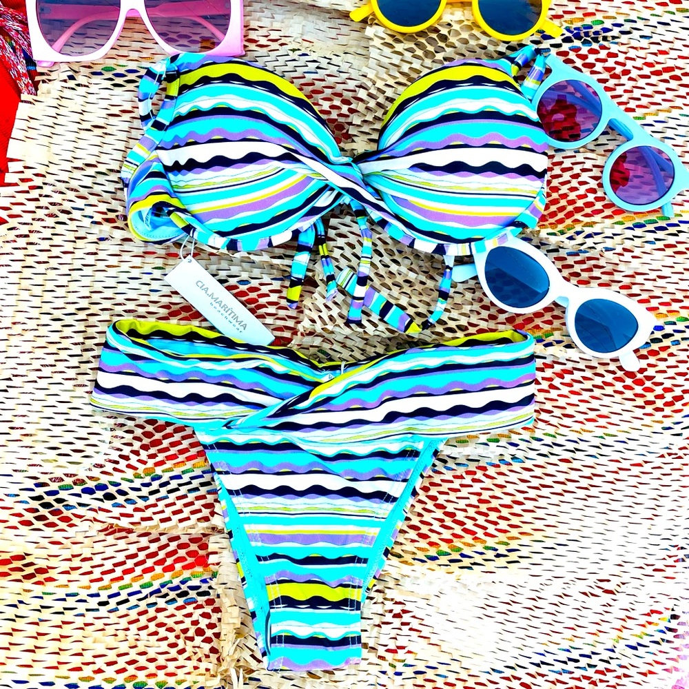 I’m selling Brazilian bikini from a famous brand in Brazil. Brand: CIA.Marítima.
